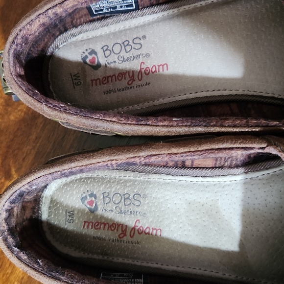 Sketchers Bobs Women's Chill Luxe Buttoned Up Slip On Brown EUC, 9, Memory Foam - Picture 7 of 11